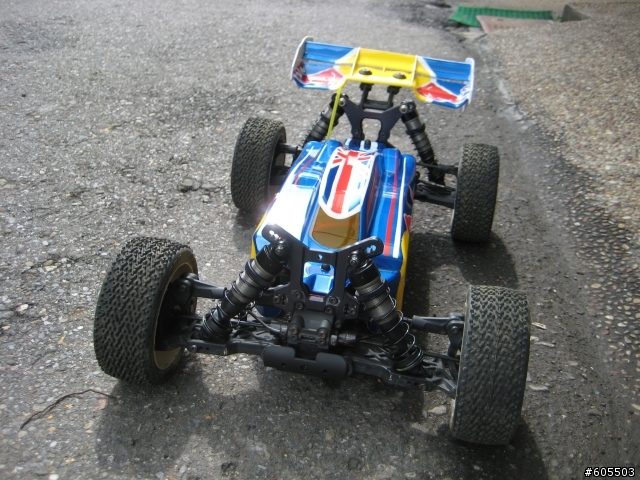 TEKNO EB48-車殼&尾翼新塗裝