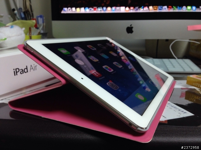 (開箱）iPad Air 港版開箱與輕x薄 M.CRAFTSMAN 保護套分享