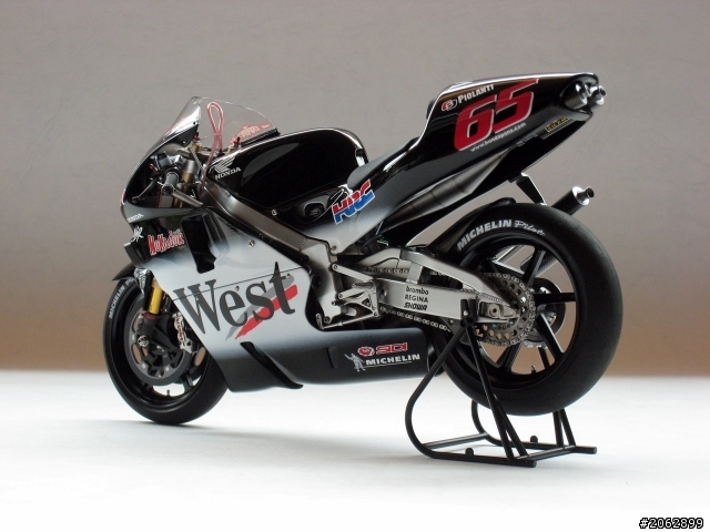 [作品分享] 緬懷經典！WEST Honda Pons NSR500 '01 #65