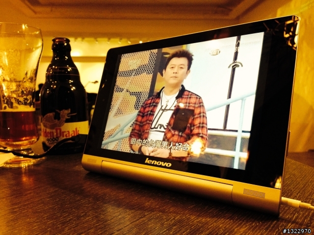 [開箱] Lenovo YogaTablet 8吋 好輕薄、好持久、好觸感～