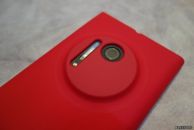 [分享]NOKIA Lumia 1020保護殼及保護套