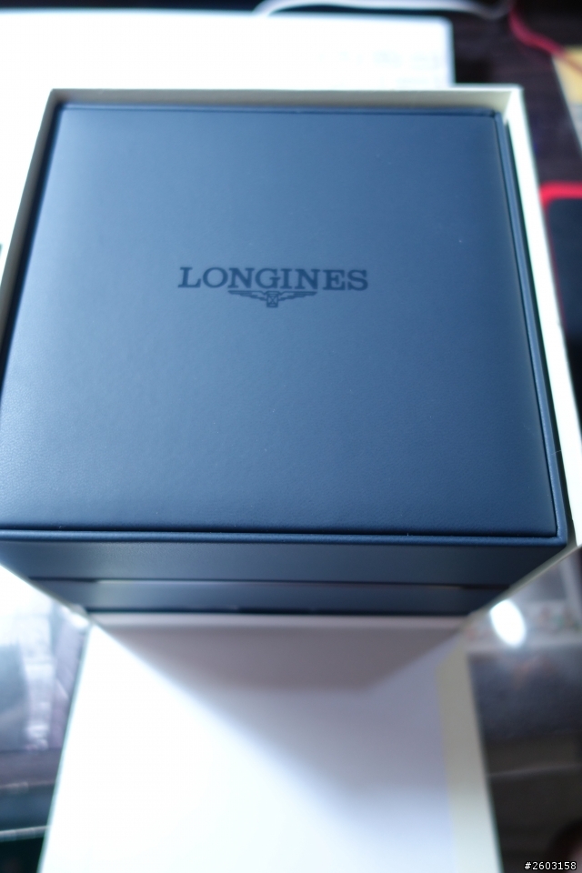 人生第一支機械錶 - 浪琴LONGINES深海征服者 紅水鬼<簡易開箱> (2/27更新內容)