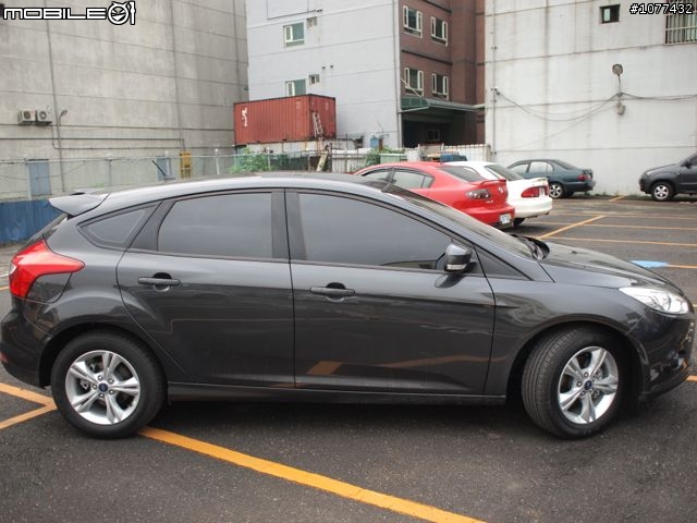 Ford Focus MK3 6w 鐵灰 開箱