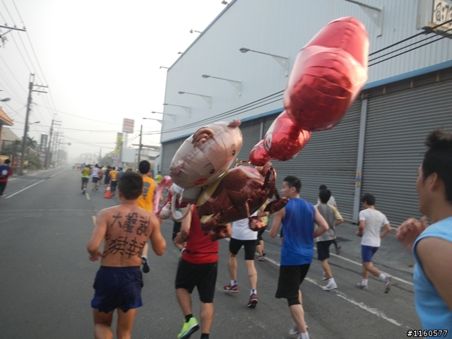 歡笑、美食聚一堂--2013屏東單車國道馬拉松