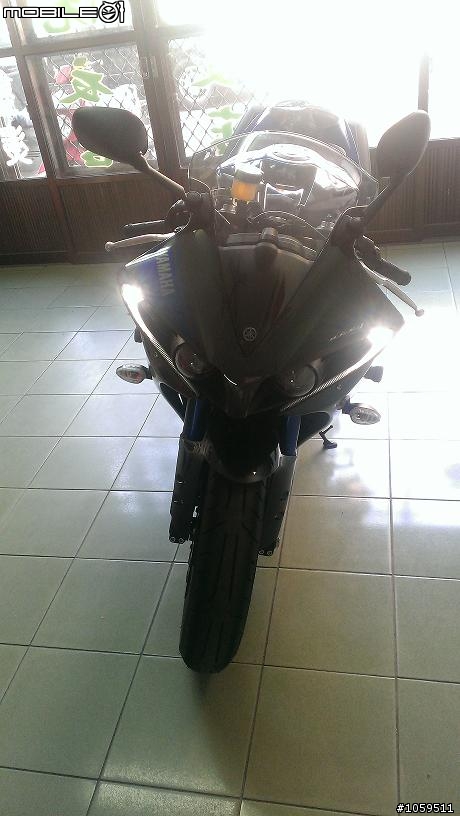 [ 開箱] 熱的喔~2014 R1 RACE BLUE