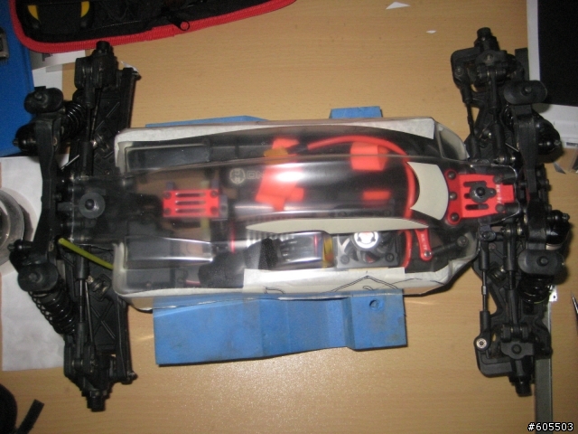 TEKNO EB48-車殼&尾翼新塗裝