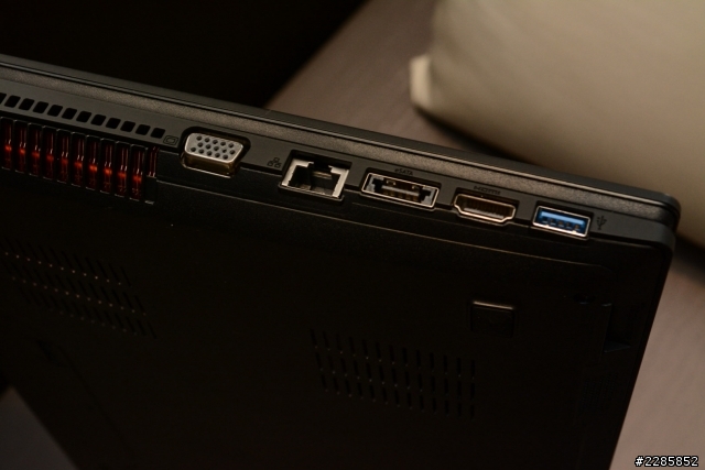[分享]小弟的外接工作兼LOL機 GIGABYTE Q2556N