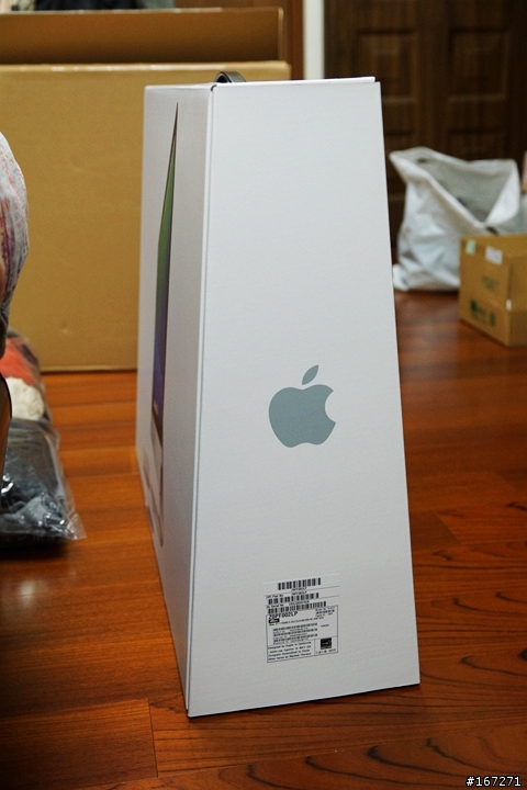 （開箱）2013 Late 偷偷改版的iMAC 27