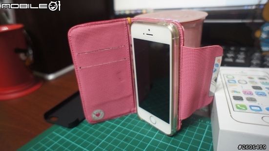 [開箱]一如往常的iPhone 5s金+客製手機殼跟愛心手工..(多圖)