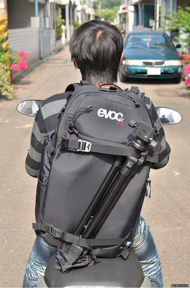 [開箱]運動攝影包的新選擇 EVOC CP-26L