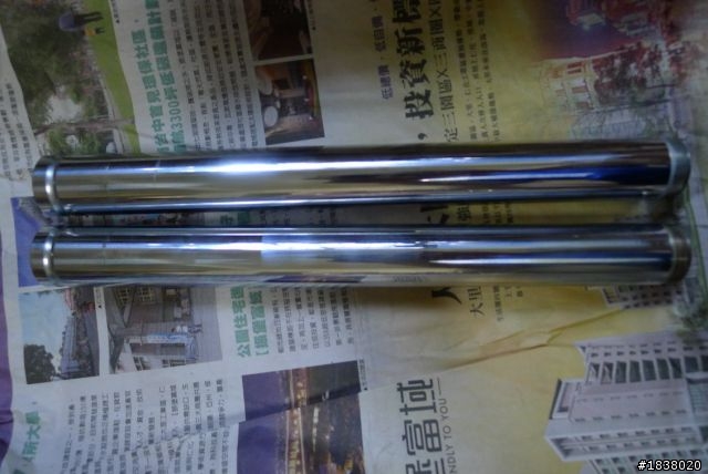 2013-11-16-換前叉油封和換叉油.碟盤.碟煞皮.輪胎.防塵套.等等