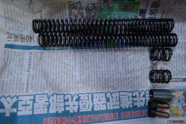 2013-11-16-換前叉油封和換叉油.碟盤.碟煞皮.輪胎.防塵套.等等