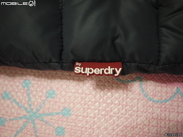 超級乾-superdry-超級跩-極度乾燥-極度低調實穿開箱(男女背心,男棉連帽外套)