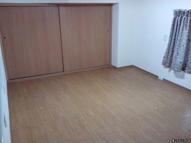 沒有華麗裝潢只有簡單溫馨的家