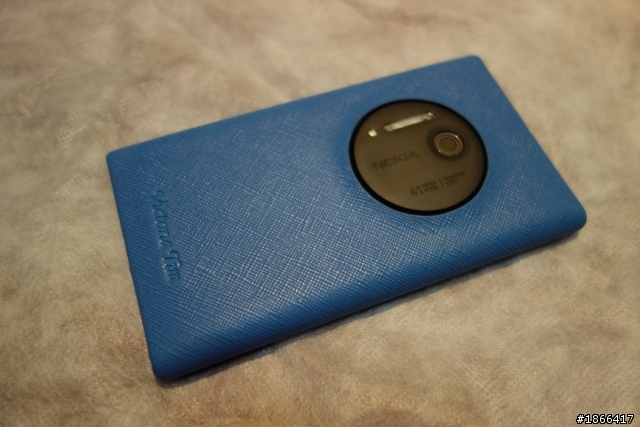 [分享]NOKIA Lumia 1020保護殼及保護套