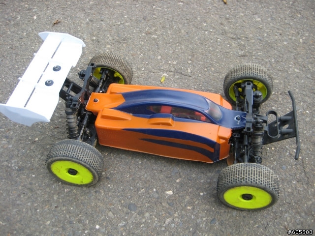 TEKNO EB48-車殼&尾翼新塗裝