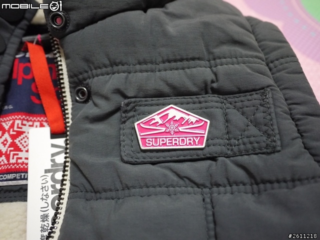 超級乾-superdry-超級跩-極度乾燥-極度低調實穿開箱(男女背心,男棉連帽外套)
