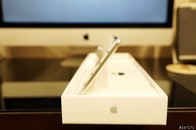 （開箱）2013 Late 偷偷改版的iMAC 27
