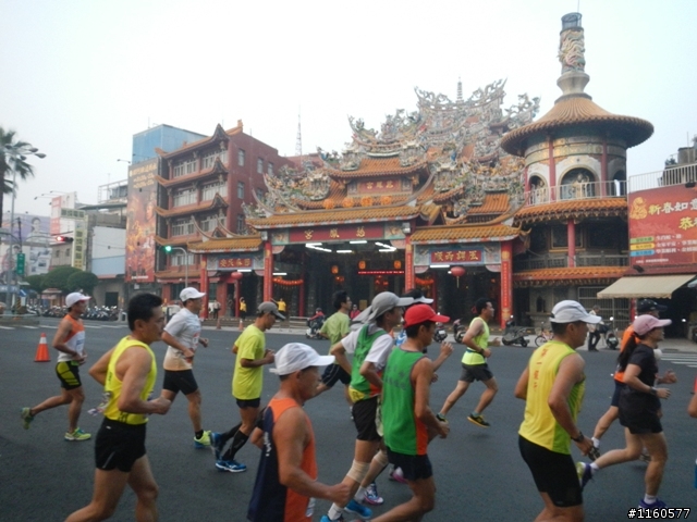 歡笑、美食聚一堂--2013屏東單車國道馬拉松