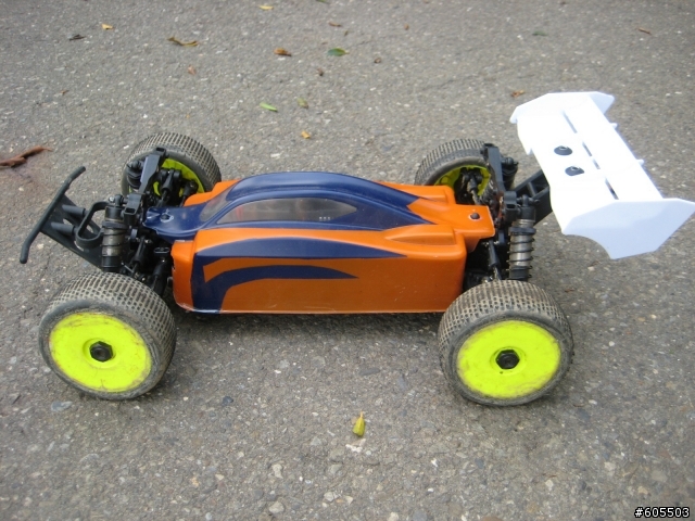 TEKNO EB48-車殼&尾翼新塗裝