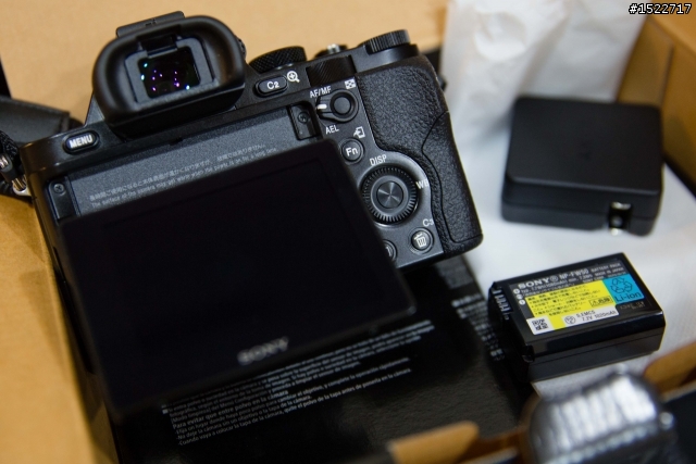 A7R (開箱)日本購買價格與EF-metabones III組裝