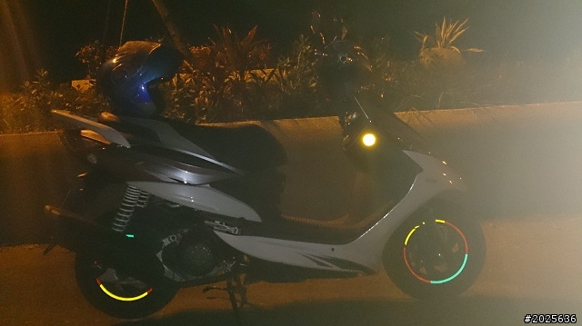 終於有時間的開箱文 sym z1 125 兼極小舒適改裝