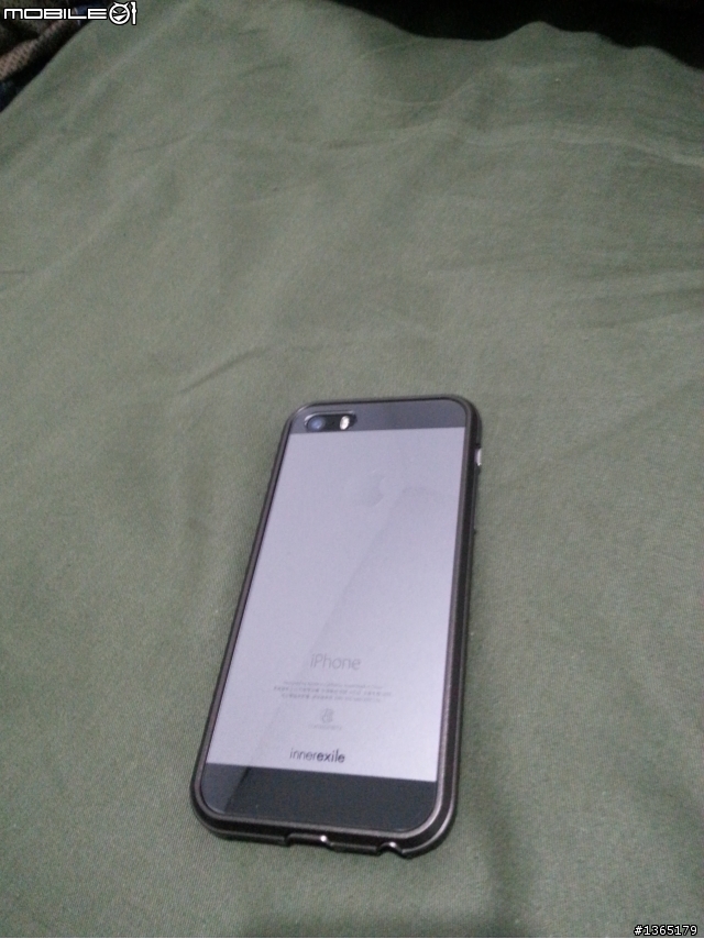 分享 innerexile odyssey 5 鋁合金外框 + iPhone 5s太空灰