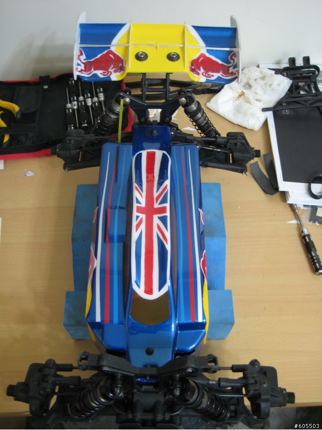 TEKNO EB48-車殼&尾翼新塗裝