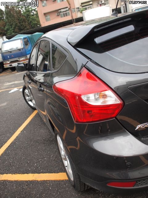 Ford Focus MK3 6w 鐵灰 開箱