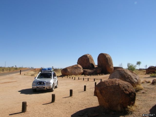 Uluru (aka Ayer's Rock) 露營行程  (圖多）