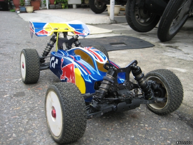 TEKNO EB48-車殼&尾翼新塗裝