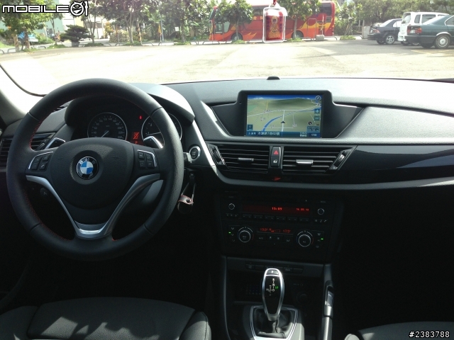 (簡易開箱文)BMW X1 20i Sport Line 13年式
