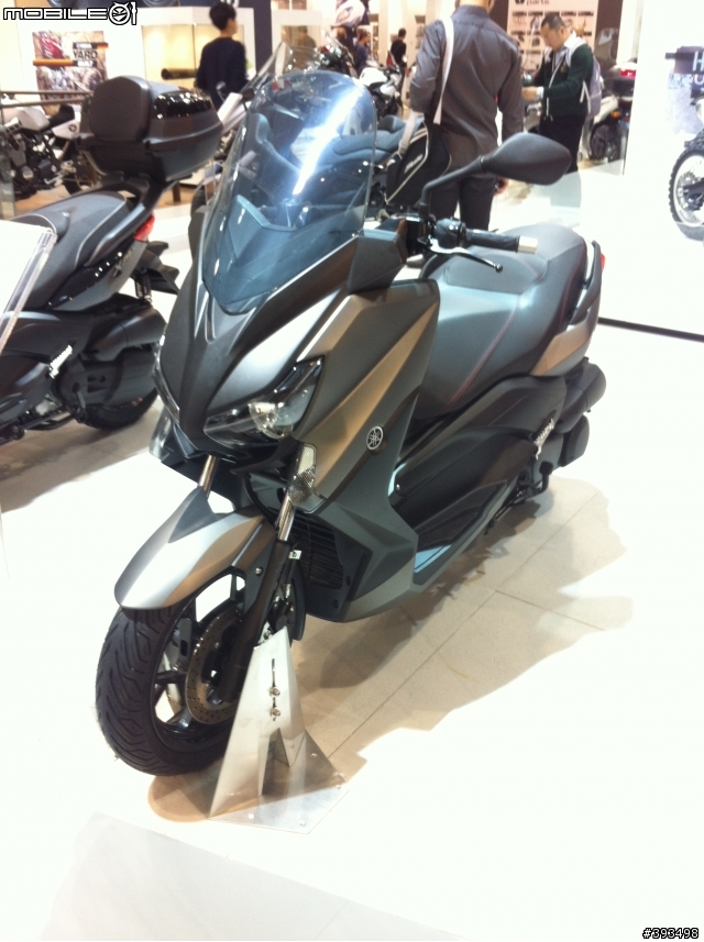 看看這次義大利車展 X-MAX 的價格吧  125CC