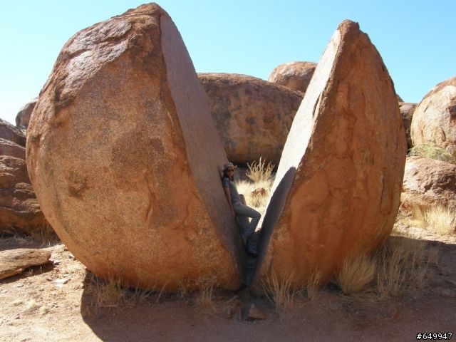 Uluru (aka Ayer's Rock) 露營行程  (圖多）