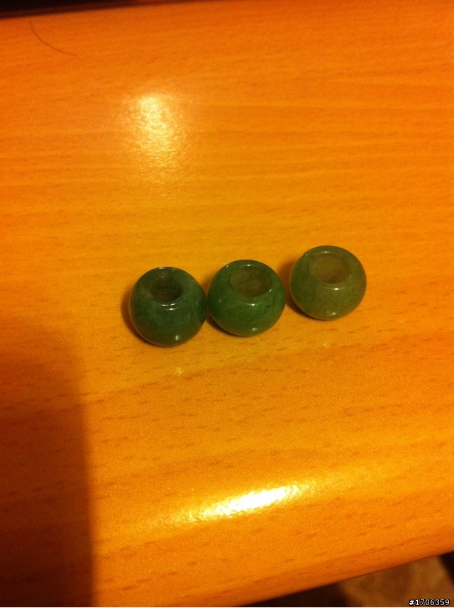 想請版上有研究的大大幫我看這些小玉器究竟是真或假