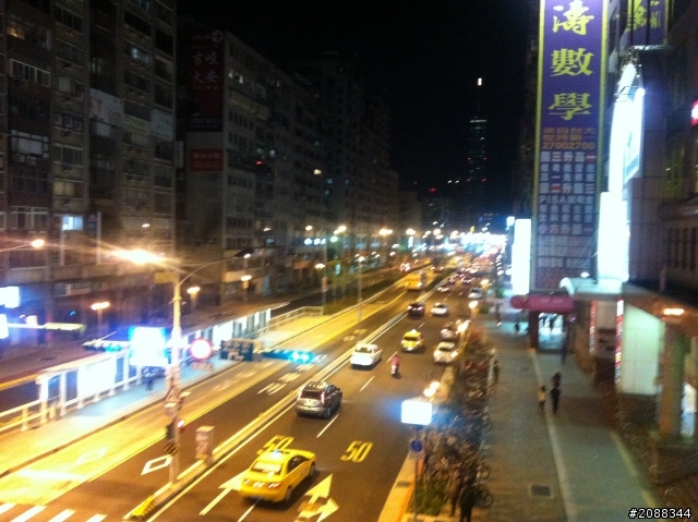 台北捷運方便到不行，房價是要怎麼跌