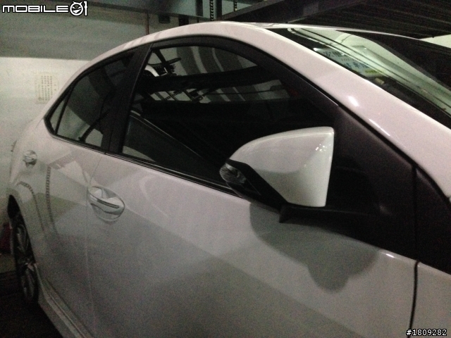 我家樓下停車場出現的New Altis 2014 Z