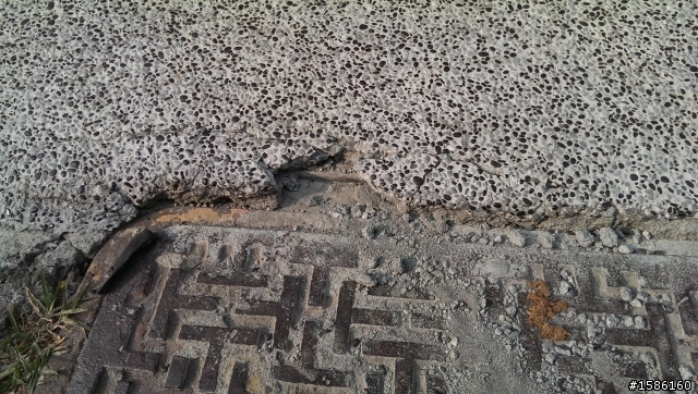 請問抿石子地破損如何修補 Mobile01