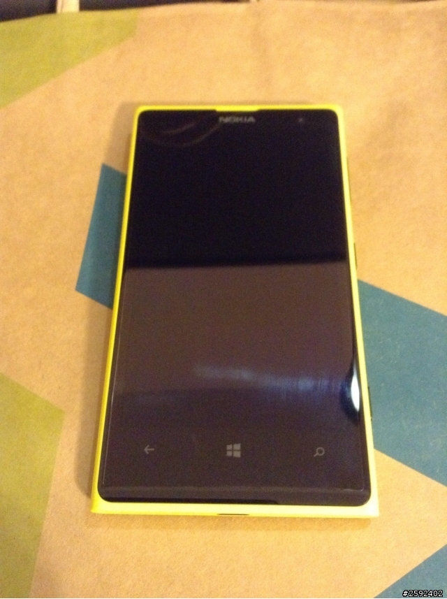 Lumia 1020 黃色 開箱~