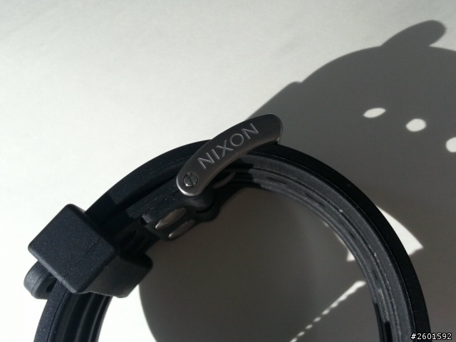 首次開箱 獻給NIXON OCTOBER