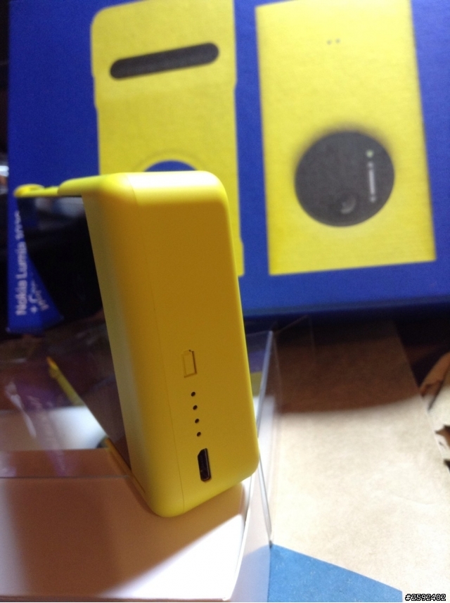 Lumia 1020 黃色 開箱~