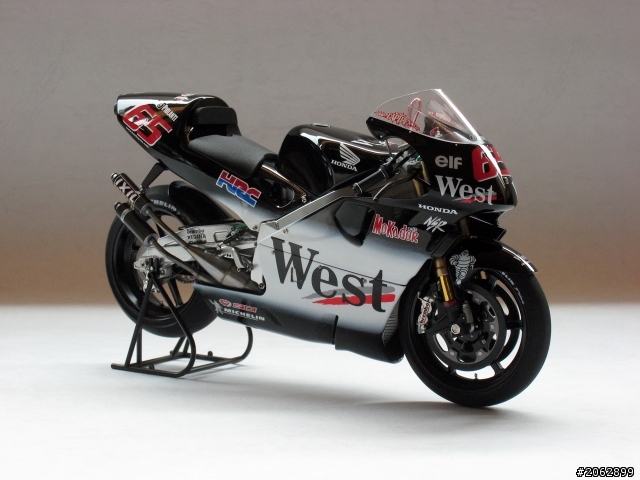[作品分享] 緬懷經典！WEST Honda Pons NSR500 '01 #65