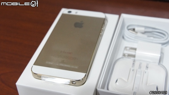 [開箱]一如往常的iPhone 5s金+客製手機殼跟愛心手工..(多圖)