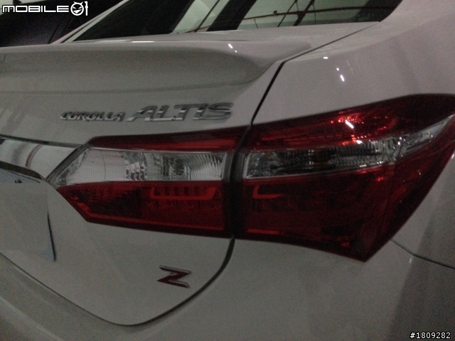 我家樓下停車場出現的New Altis 2014 Z