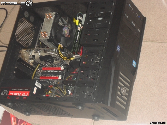 ［開箱］落海板王ASUS ROG Maximus V Extreme 搭配GTS450 SLI(*2) 實測 附上超頻4.7G(燒機)5.0G跑分 紀錄