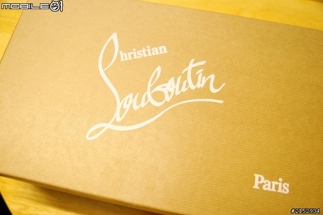 來雙紅底鞋吧!!! Christian Louboutin 男性 鉚釘鞋 開箱