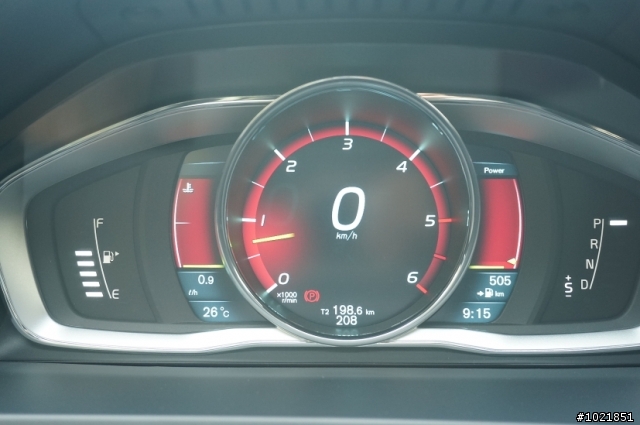 2014 V60 D4極地白簡單開箱