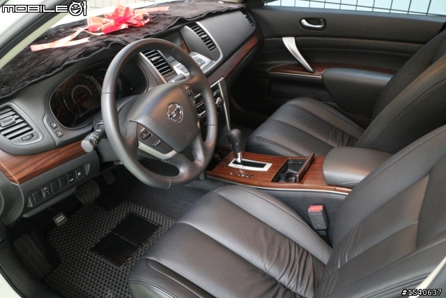 [非專業開箱] 2013 極簡 超淨白 ALL NEW TEANA 2.0 TA