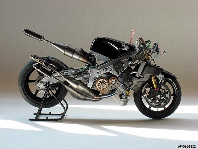 [作品分享] 緬懷經典！WEST Honda Pons NSR500 '01 #65