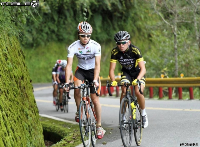 2013 台灣自行車登山王挑戰照片分享(新白楊恆山隧道前)